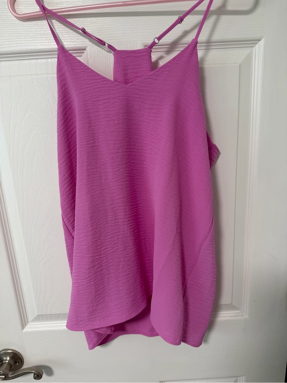 Textured Magenta V-Neck Spaghetti Strap Camisole